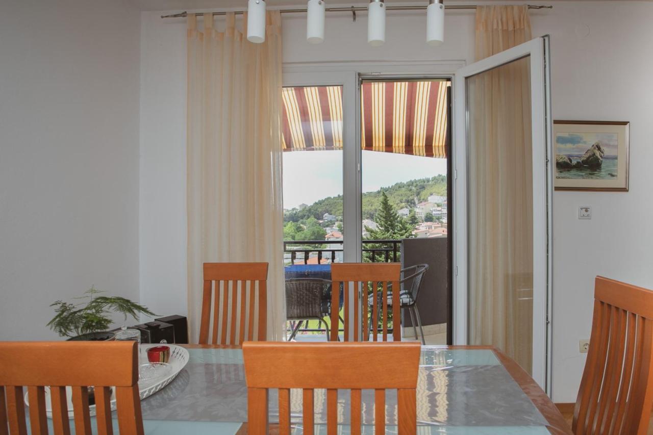 Comfort Sea View Apartment Dugi Rat Exteriér fotografie