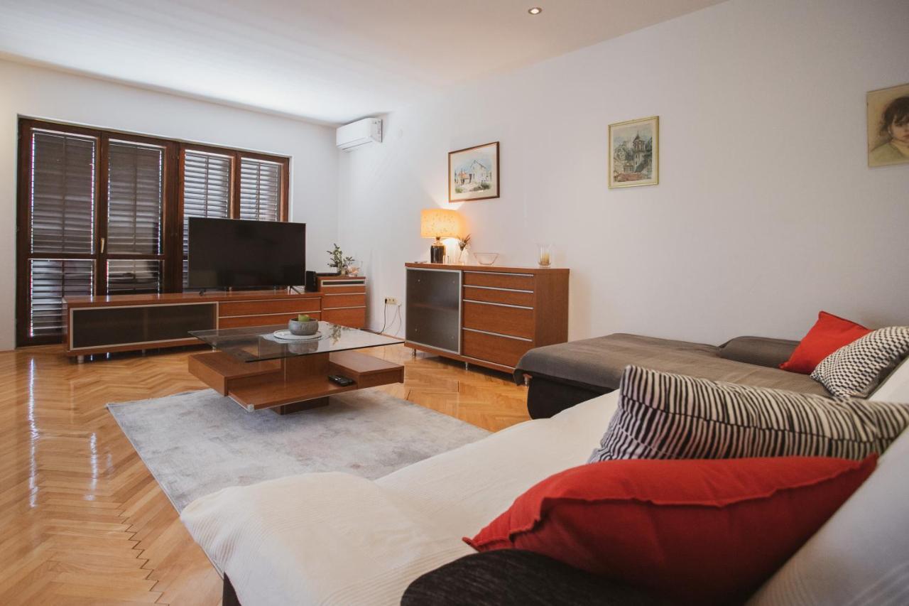 Comfort Sea View Apartment Dugi Rat Exteriér fotografie